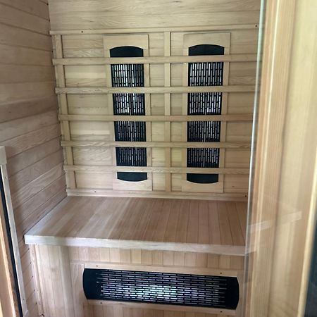 1Lochness Glam Lodges Inverness Bagian luar foto