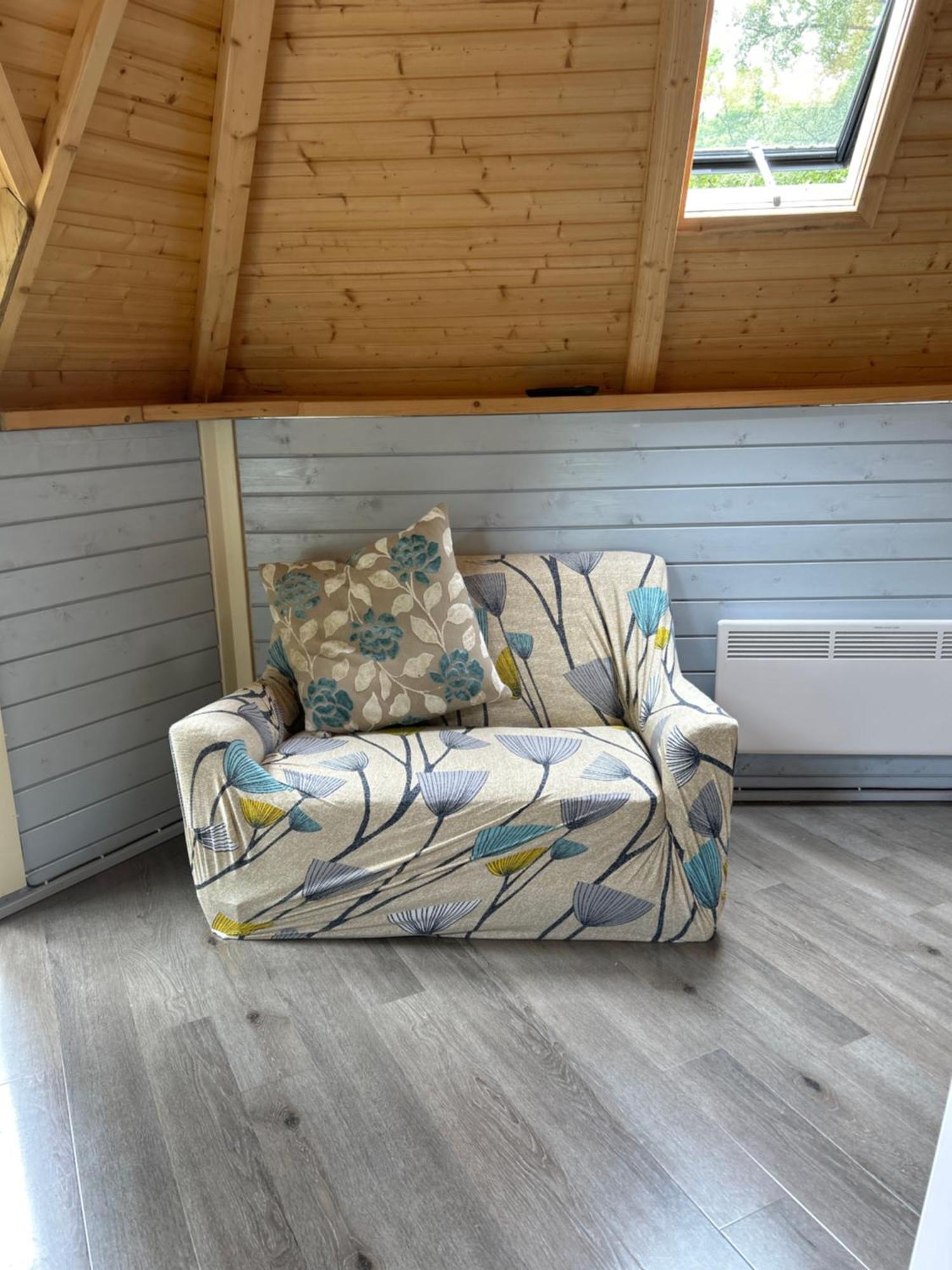 1Lochness Glam Lodges Inverness Bagian luar foto
