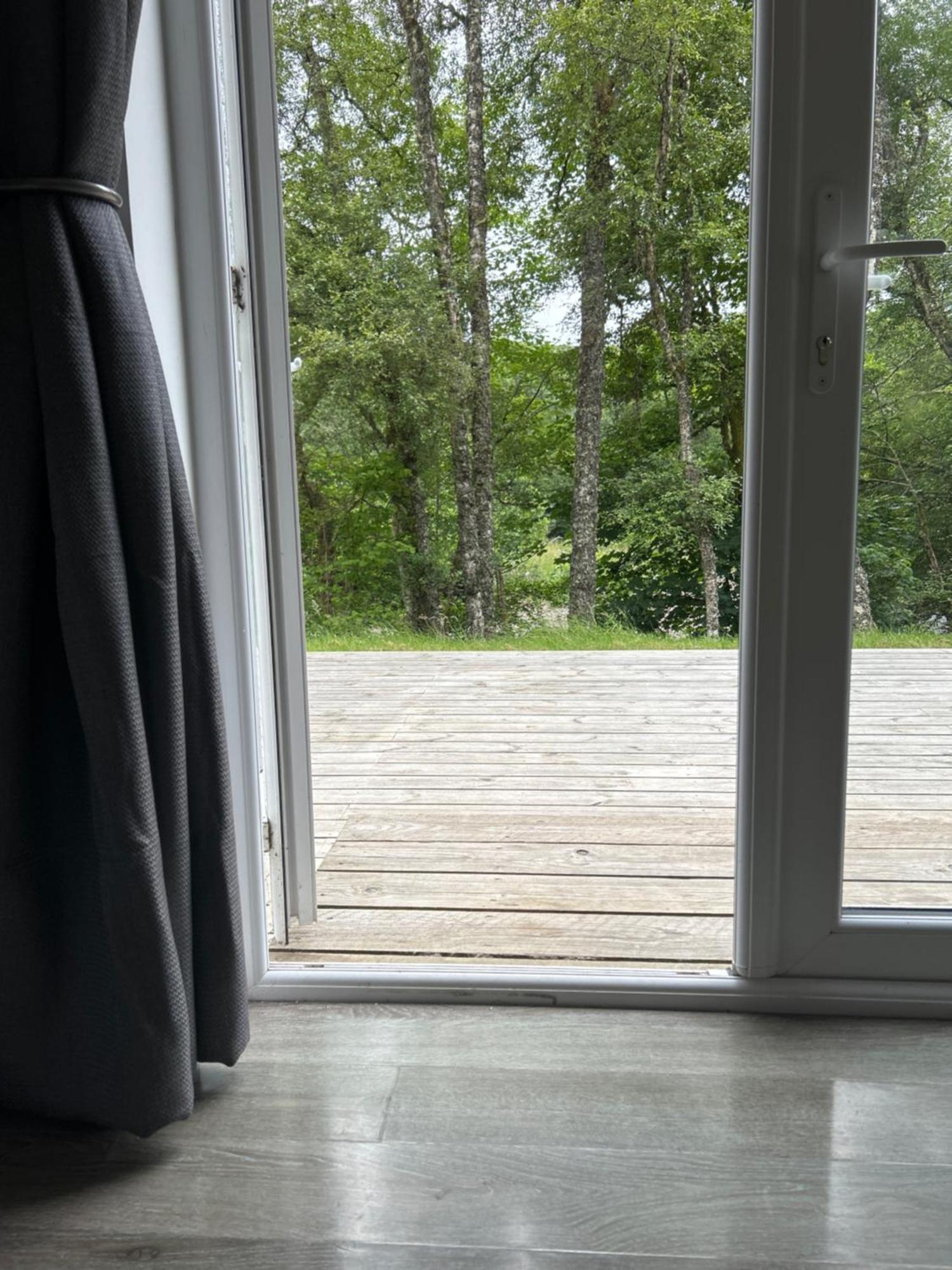 1Lochness Glam Lodges Inverness Bagian luar foto