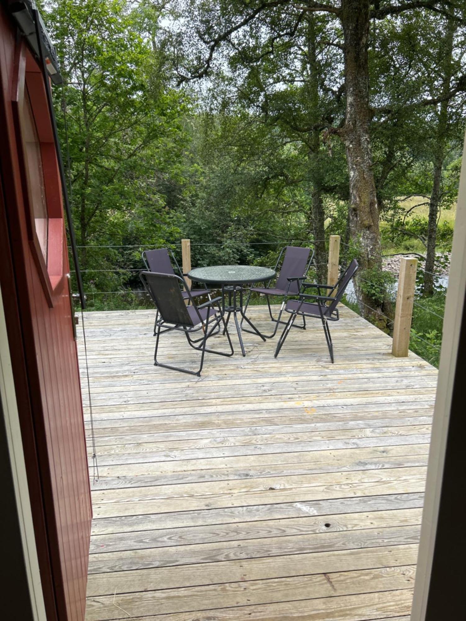 1Lochness Glam Lodges Inverness Bagian luar foto